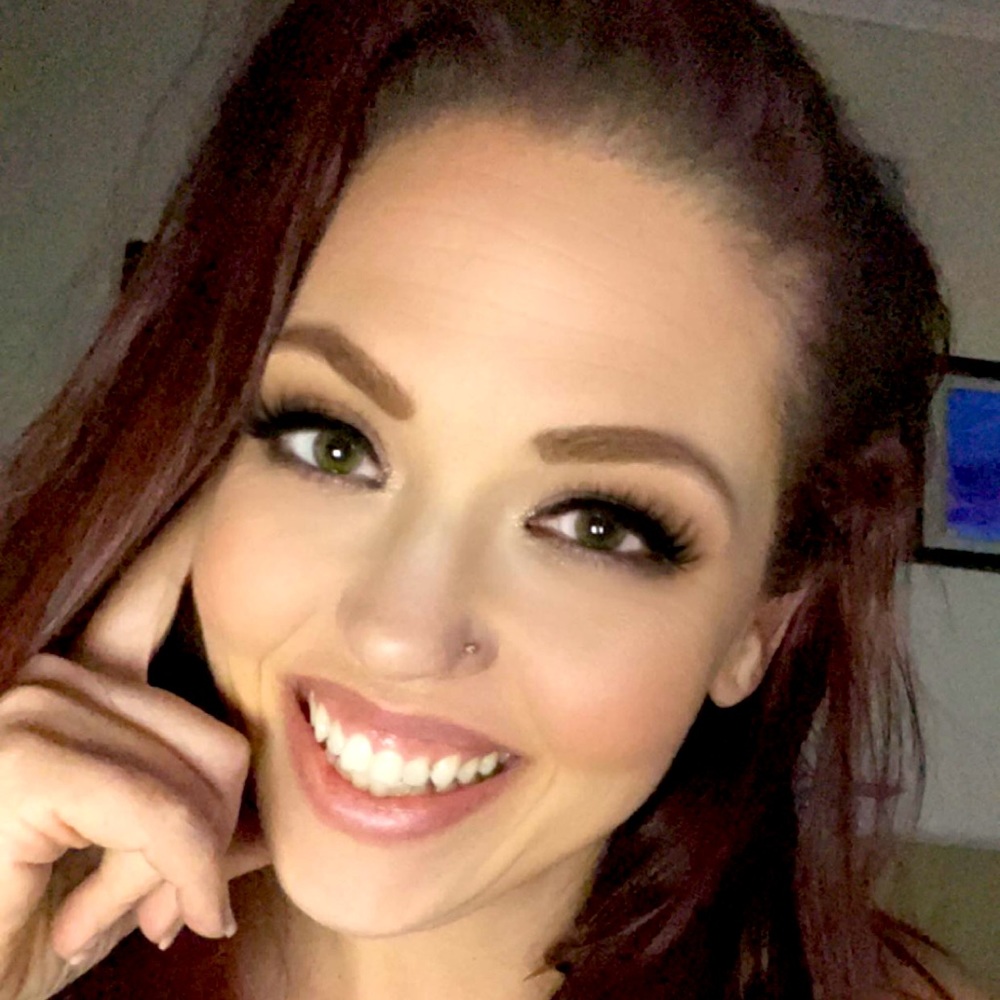 Meet Your Posher, Whiskey 🥃 💋 - Picture 1 of 1